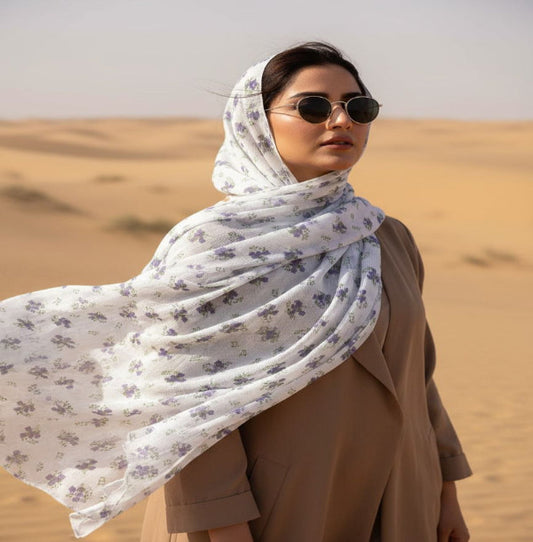 Whispering Lilac – A Breeze of Subtle Elegance